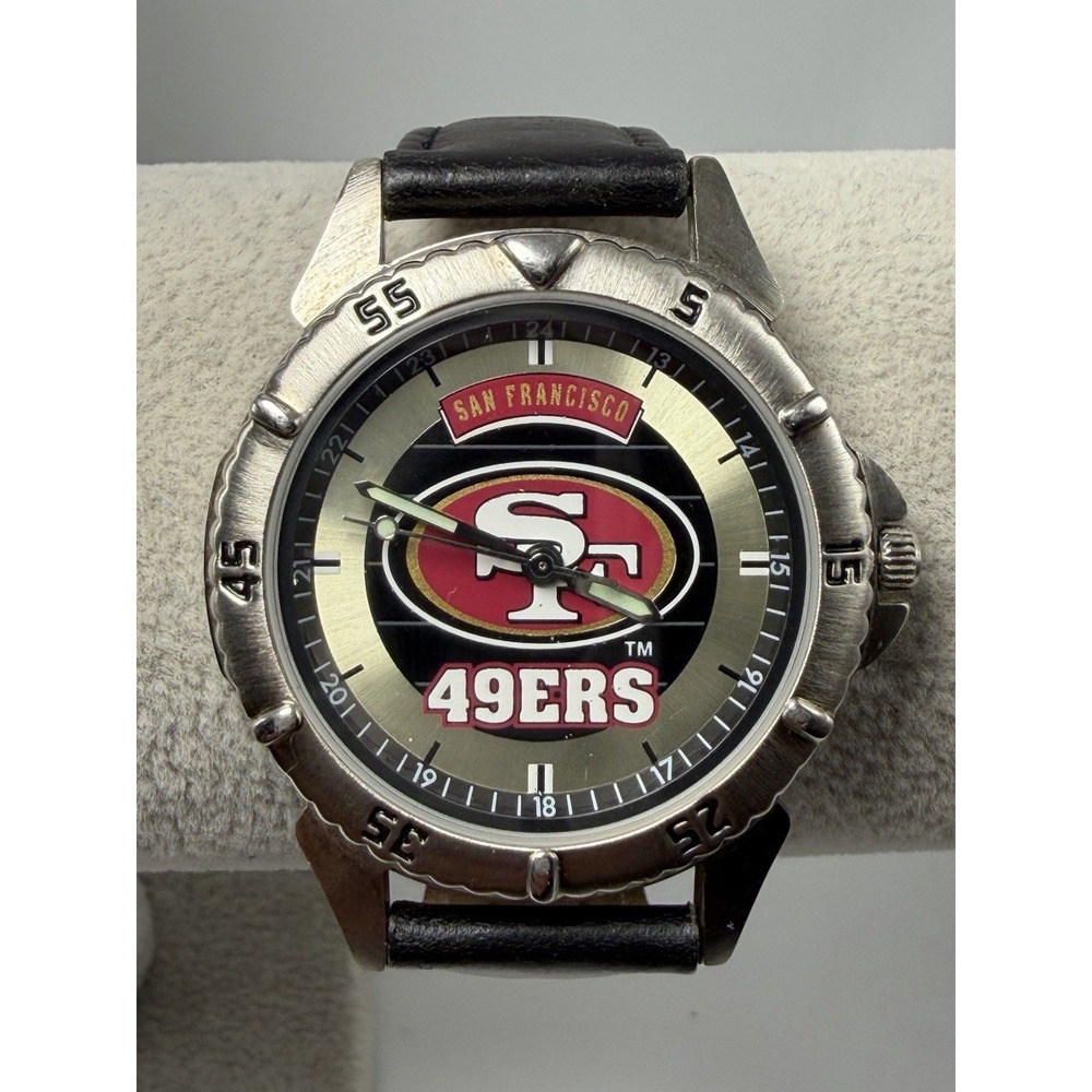 Fossil San Francisco 49ers NFL 1997 New Battery Mens Watch 38MM 7.75" Vintage
